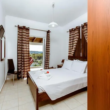 Erato Apartment *