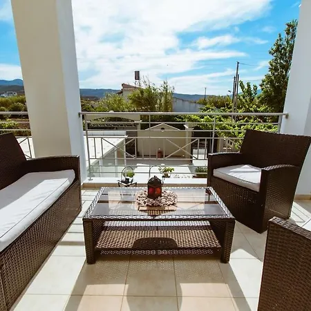Erato Apartment *