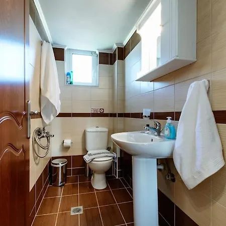 Erato Apartment *