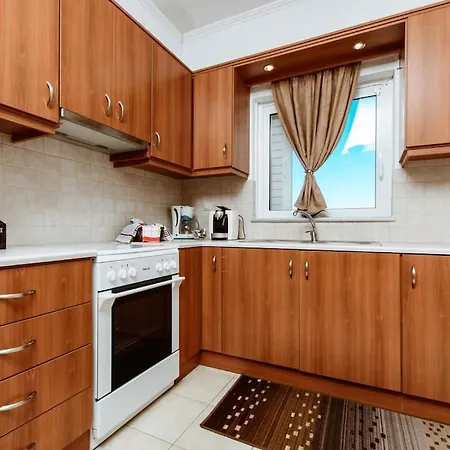 Apartment Erato