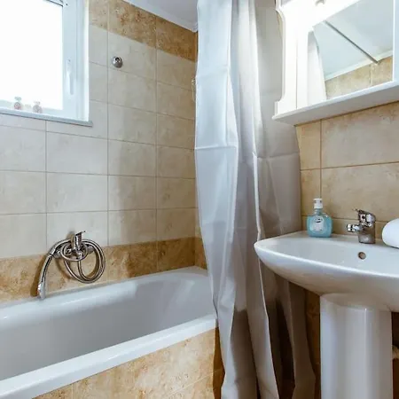 Apartment Erato *